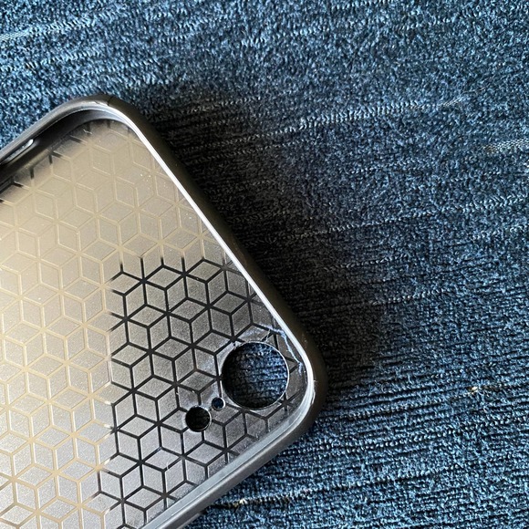 iPhone XR Case Multicolor Glossy Geometric Print Cover NEW - Picture 5 of 7